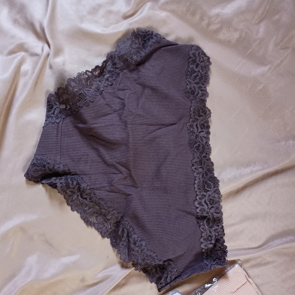 WW Lace Trim Cheeky Panties